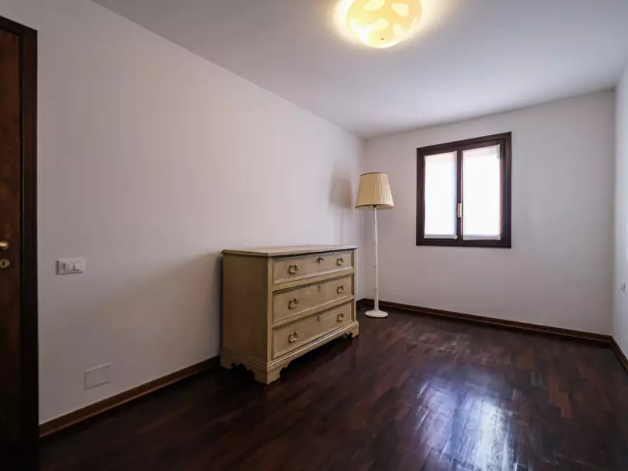 Immagine 20 di Appartamento in vendita  in Contra' Porta Santa Lucia 87 a Vicenza