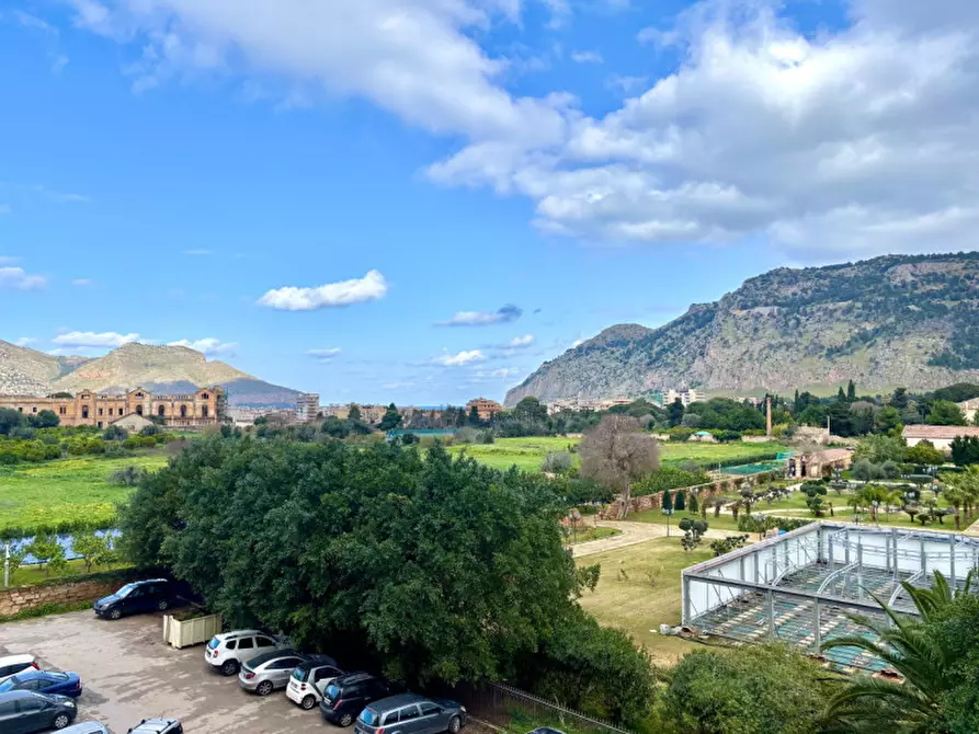 Immagine 2 di Appartamento in vendita  in via Florio, 31 a Palermo