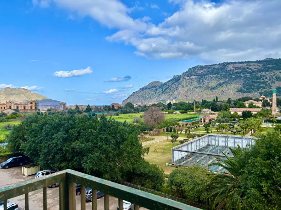 Immagine 3 di Appartamento in vendita  in via Florio, 31 a Palermo