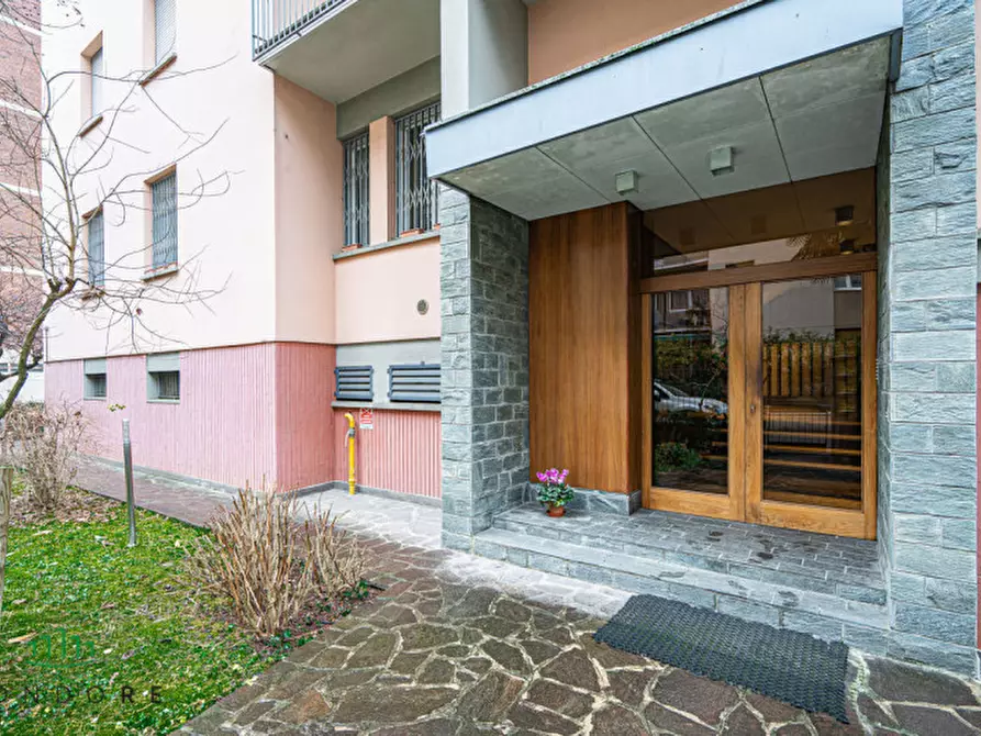 Immagine 56 di Appartamento in vendita  in Via Santa Barbara ad.ze a Bologna