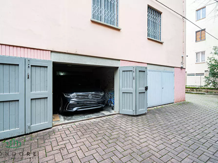 Immagine 63 di Appartamento in vendita  in Via Santa Barbara ad.ze a Bologna