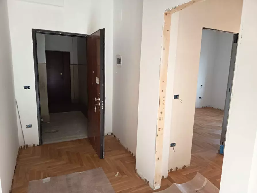 Immagine 5 di Appartamento in vendita  in Piazza Duca degli Abruzzi a Pescara