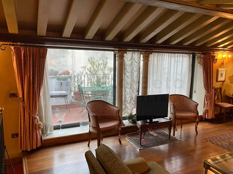 Immagine 2 di Appartamento in vendita  in Via Del Santo a Padova