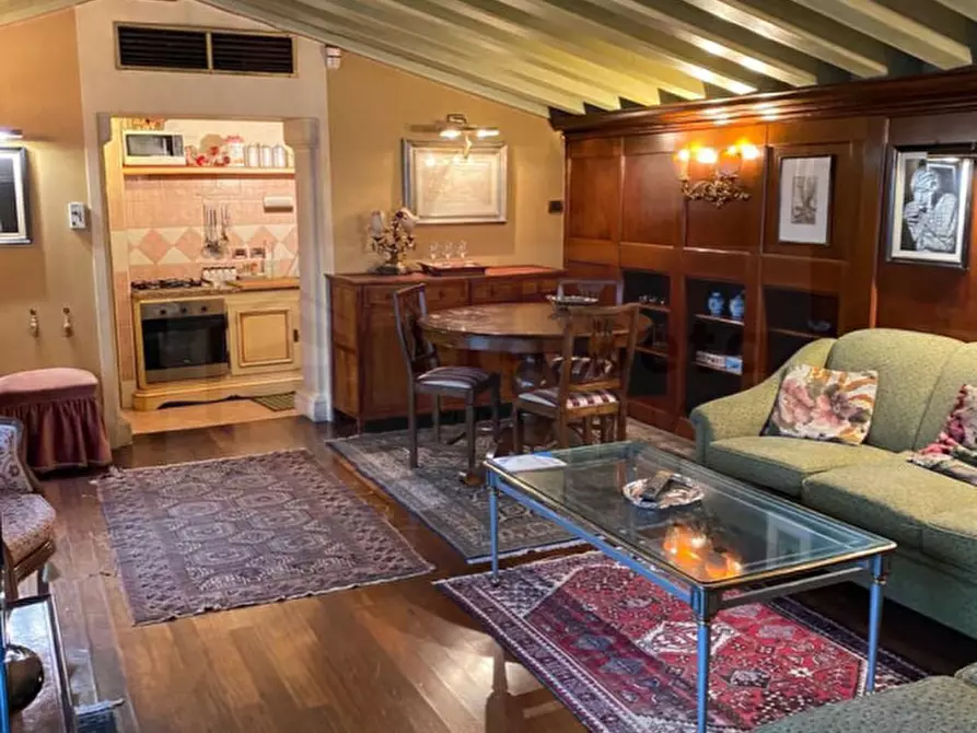 Immagine 4 di Appartamento in vendita  in Via Del Santo a Padova