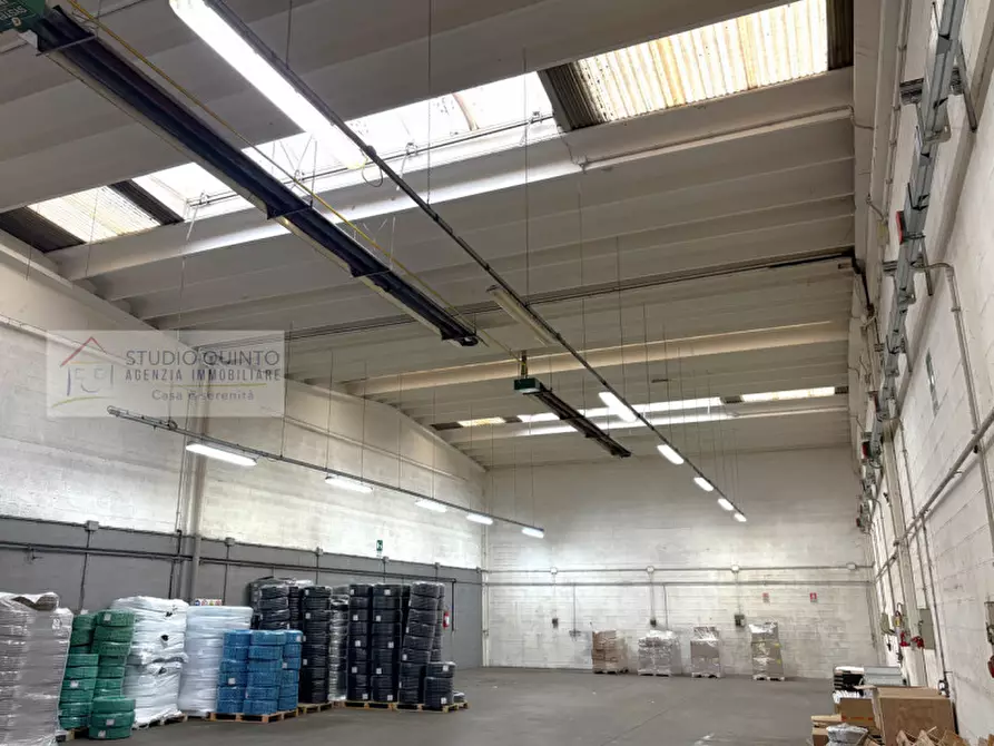 Immagine 2 di Capannone industriale in affitto  a Quinto Di Treviso