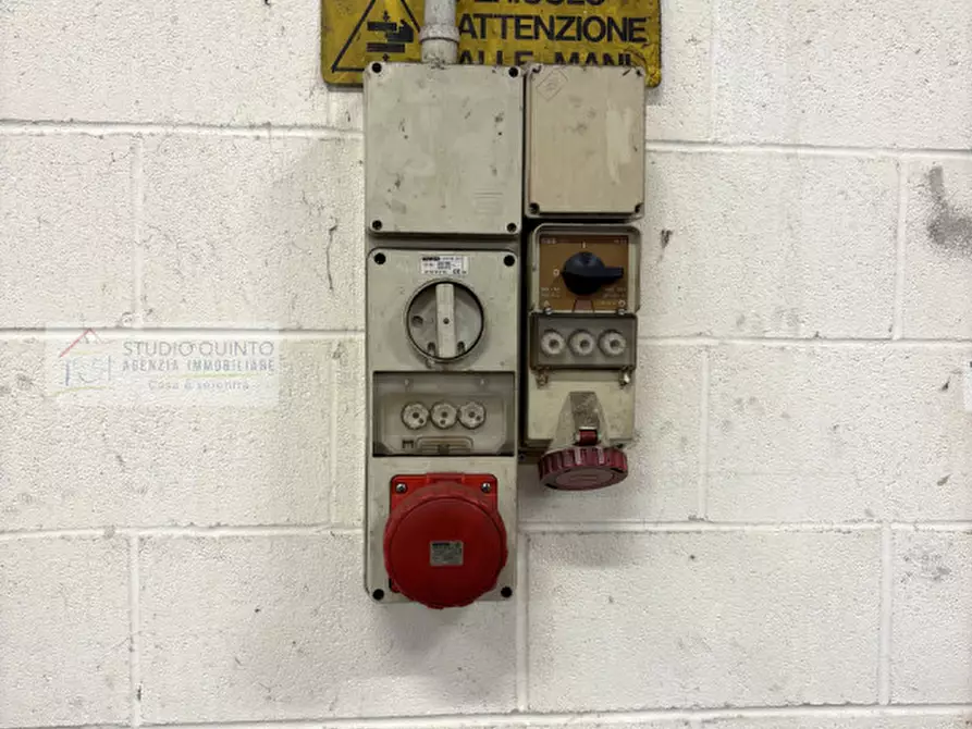 Immagine 8 di Capannone industriale in affitto  a Quinto Di Treviso