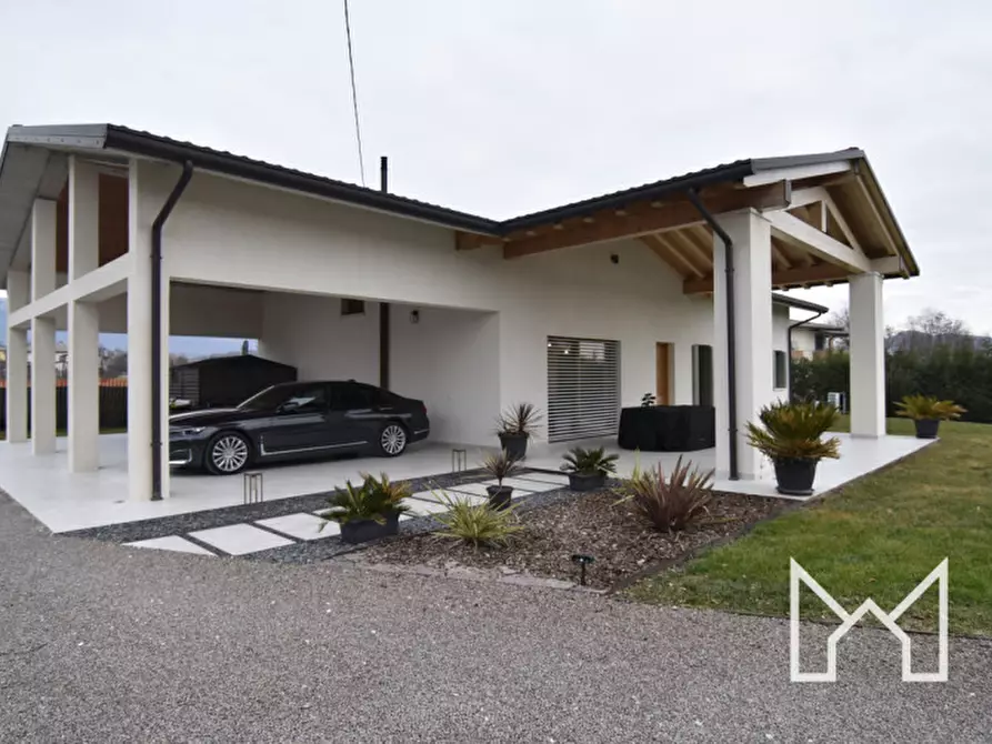 Immagine 4 di Villa in vendita  a Fonte