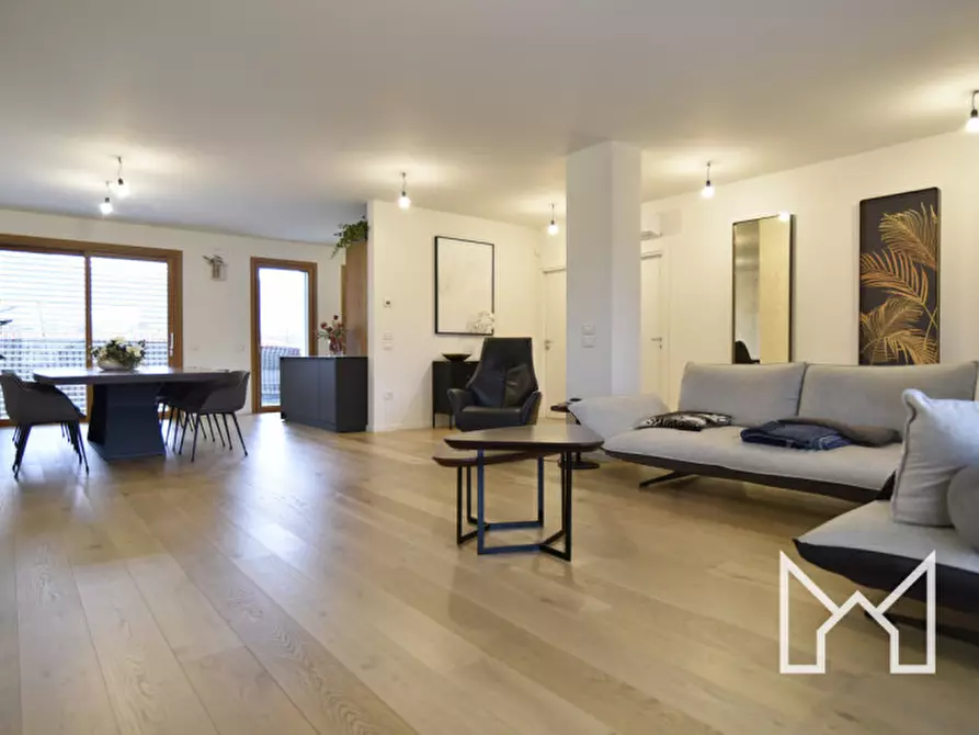 Immagine 8 di Villa in vendita  a Fonte