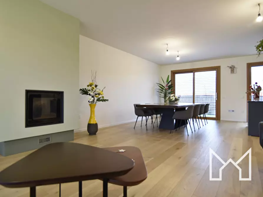 Immagine 10 di Villa in vendita  a Fonte