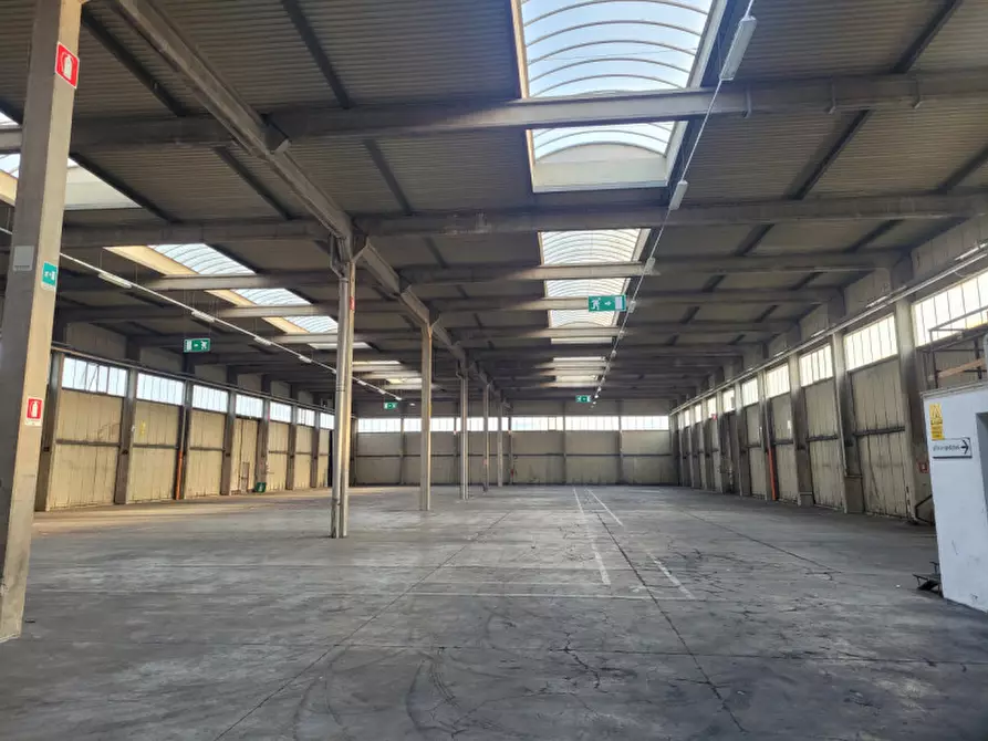 Immagine 1 di Capannone industriale in affitto  a Fiorano Modenese
