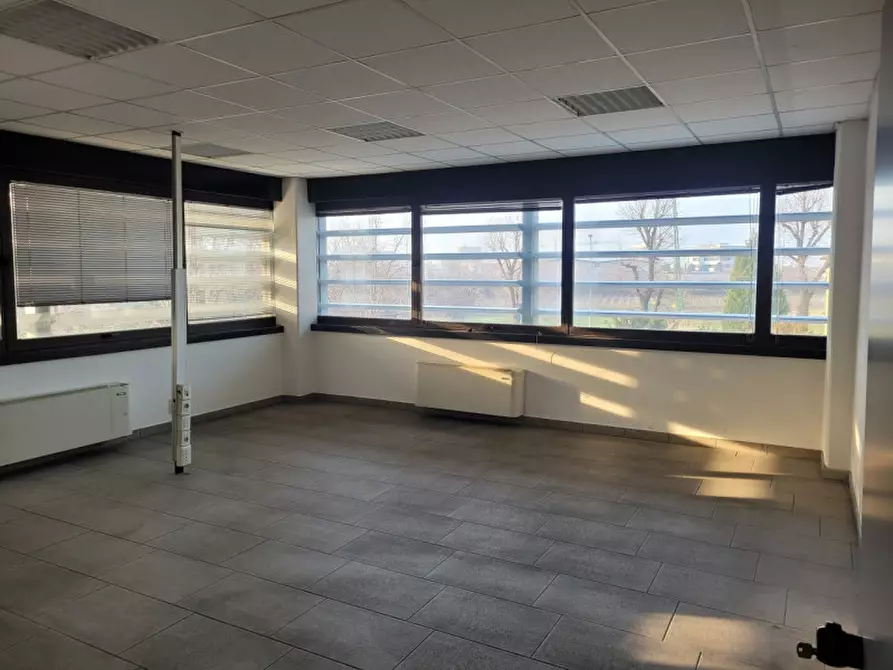 Immagine 11 di Capannone industriale in affitto  a Fiorano Modenese