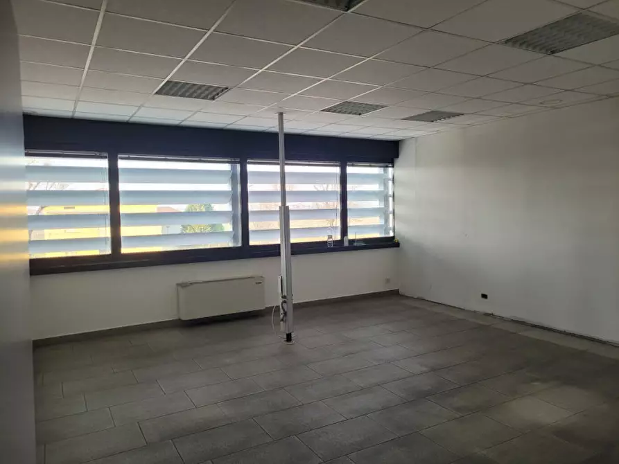 Immagine 12 di Capannone industriale in affitto  a Fiorano Modenese