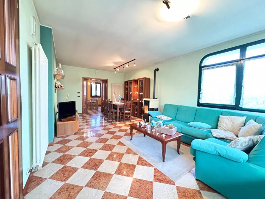 Immagine 1 di Casa indipendente in vendita  a Piombino Dese