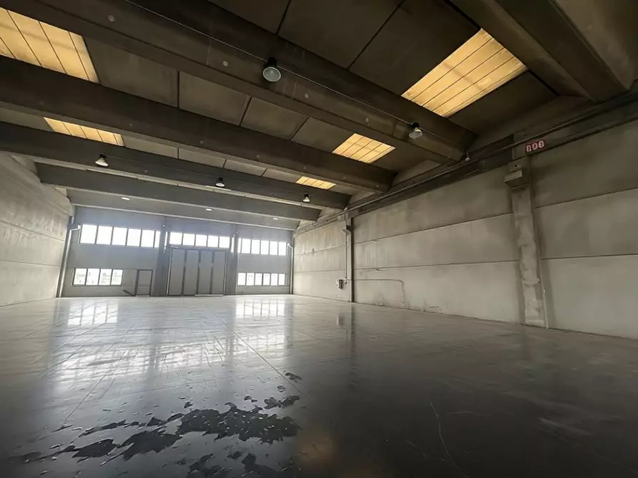 Immagine 2 di Capannone industriale in affitto  in Via Cesare Battisti a Lonigo