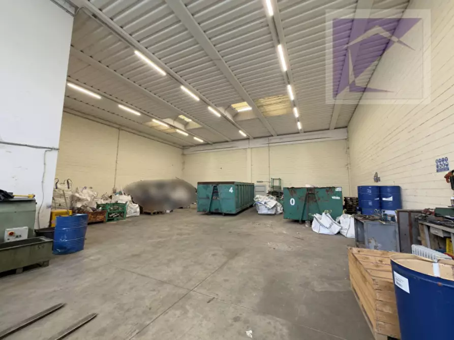 Immagine 1 di Capannone industriale in vendita  a Loreggia
