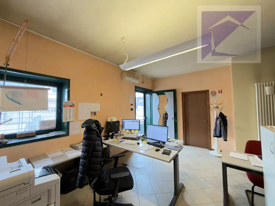 Immagine 8 di Capannone industriale in vendita  a Loreggia