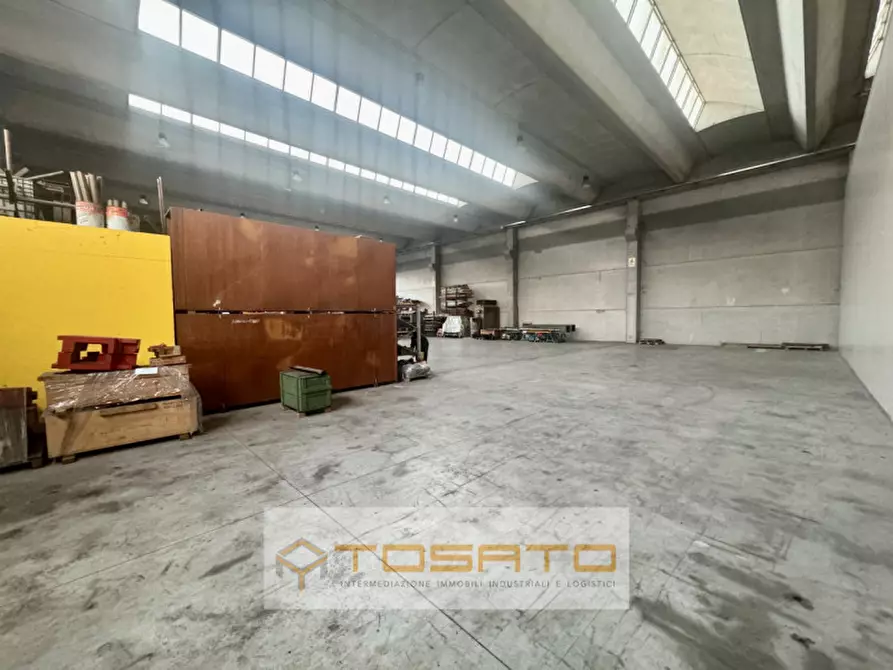 Immagine 3 di Capannone industriale in affitto  a Villafranca Di Verona