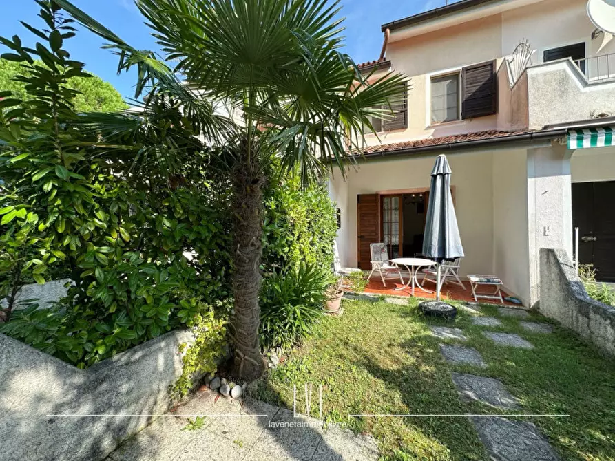 Immagine 26 di Villetta a schiera in vendita  in Via Vasco da Gama 139 a Caorle