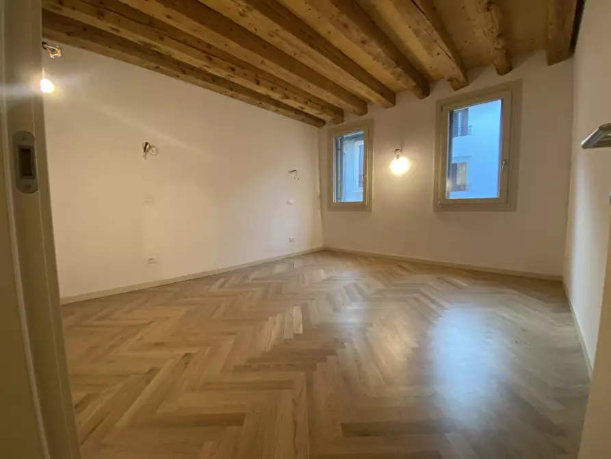 Immagine 10 di Attico in vendita  in Piazza delle Biade a Vicenza