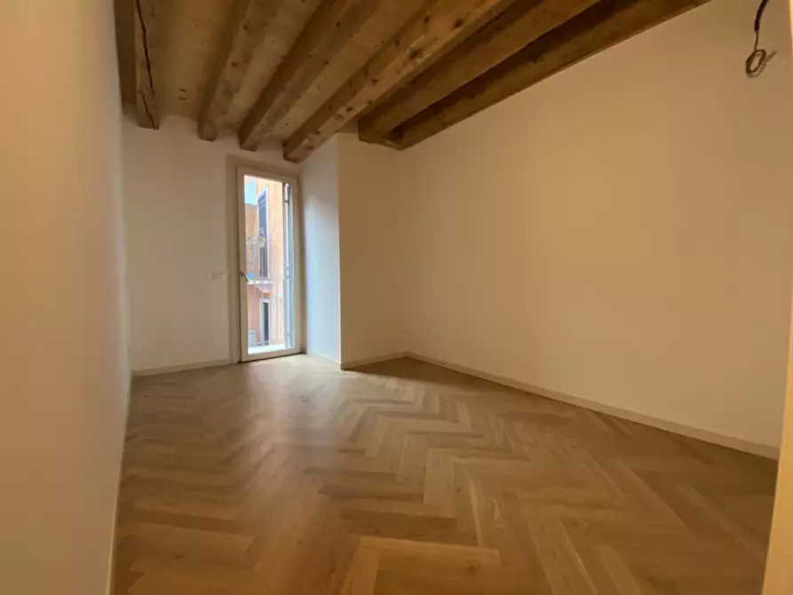 Immagine 16 di Attico in vendita  in Piazza delle Biade a Vicenza