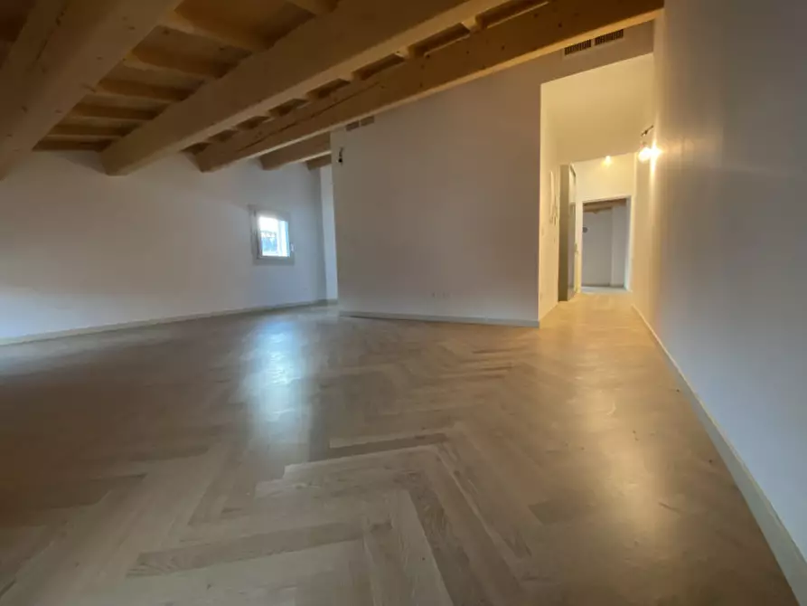 Immagine 27 di Attico in vendita  in Piazza delle Biade a Vicenza