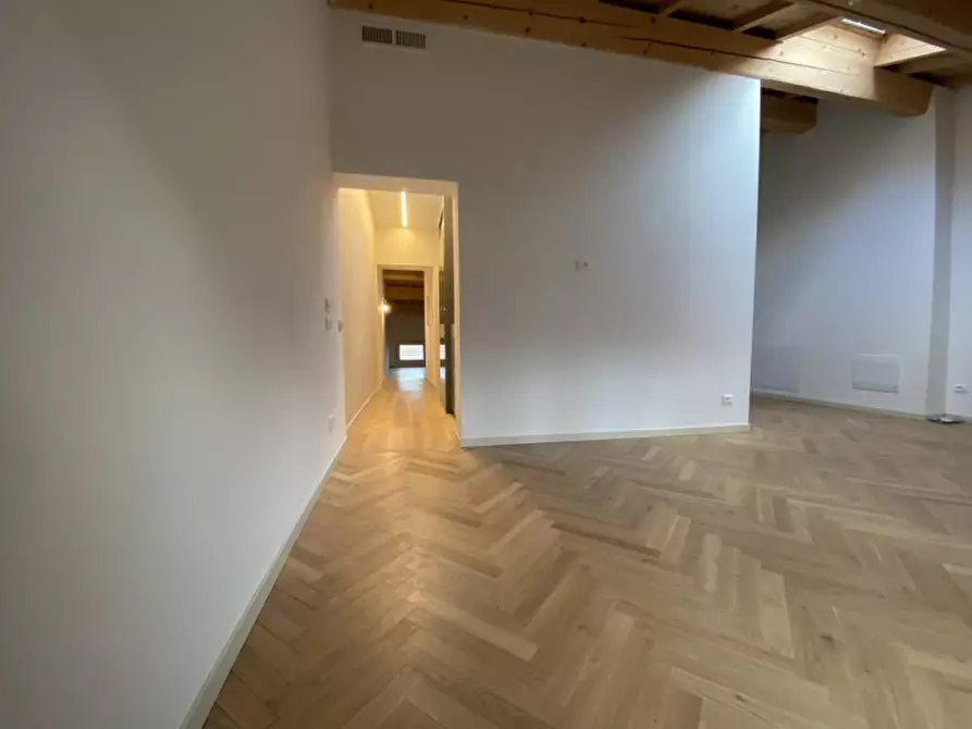 Immagine 28 di Attico in vendita  in Piazza delle Biade a Vicenza