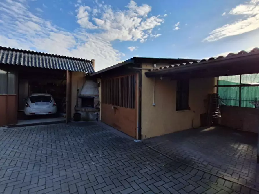 Immagine 36 di Villetta a schiera in vendita  in Via Duca degli Abruzzi 59 a Villafranca Di Verona