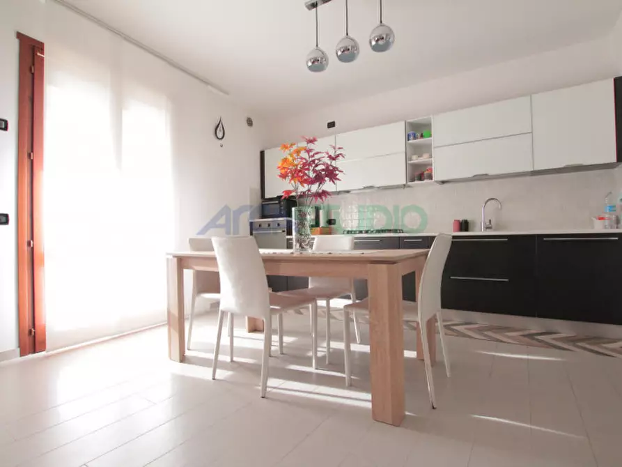 Immagine 1 di Appartamento in vendita  in Via Roma 49 a Bolzano Vicentino