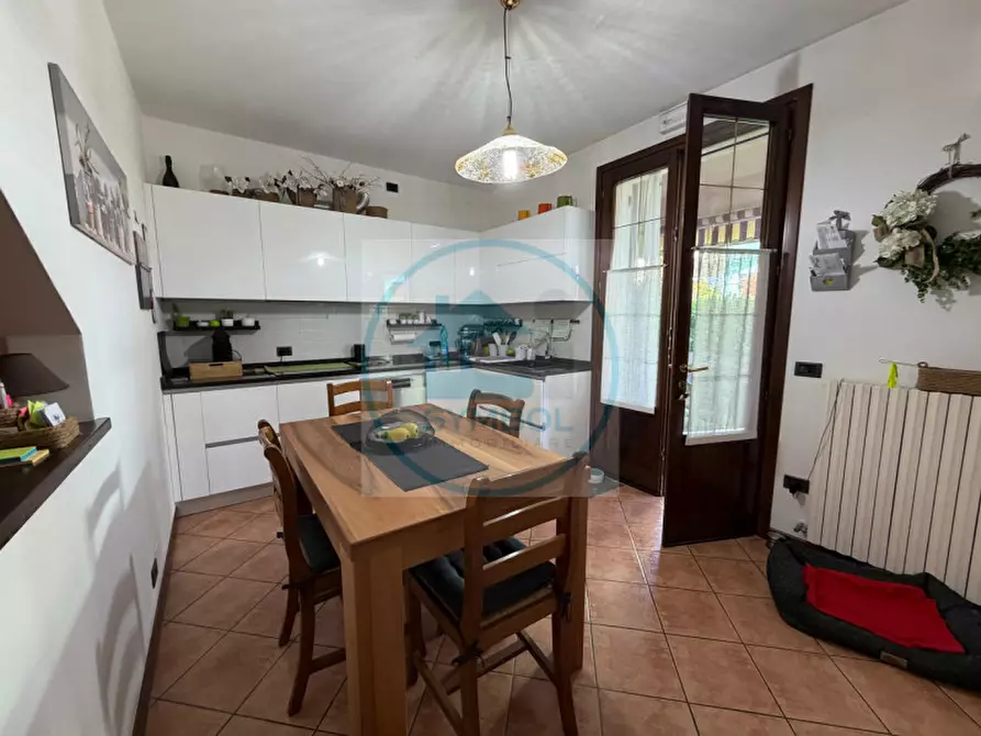 Immagine 5 di Casa bifamiliare in vendita  in Via Garibaldi a Salzano
