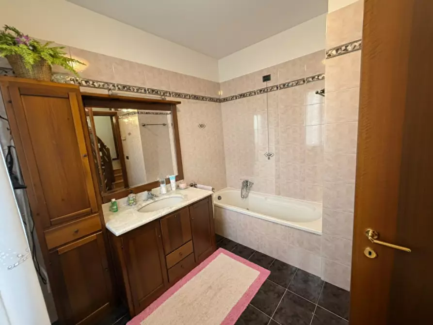 Immagine 7 di Casa bifamiliare in vendita  in Via Cairoli a Salzano