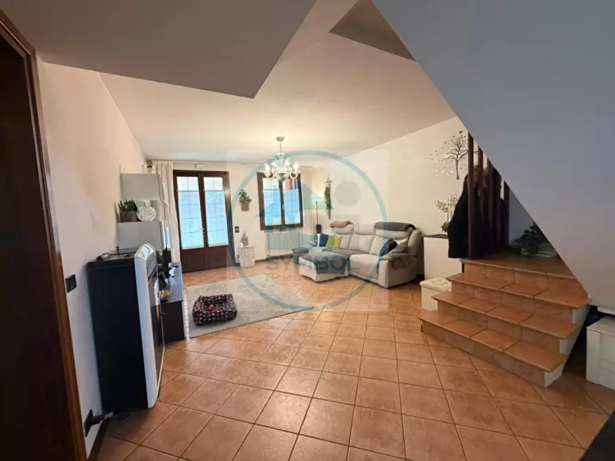 Immagine 13 di Casa bifamiliare in vendita  in Via Cairoli a Salzano