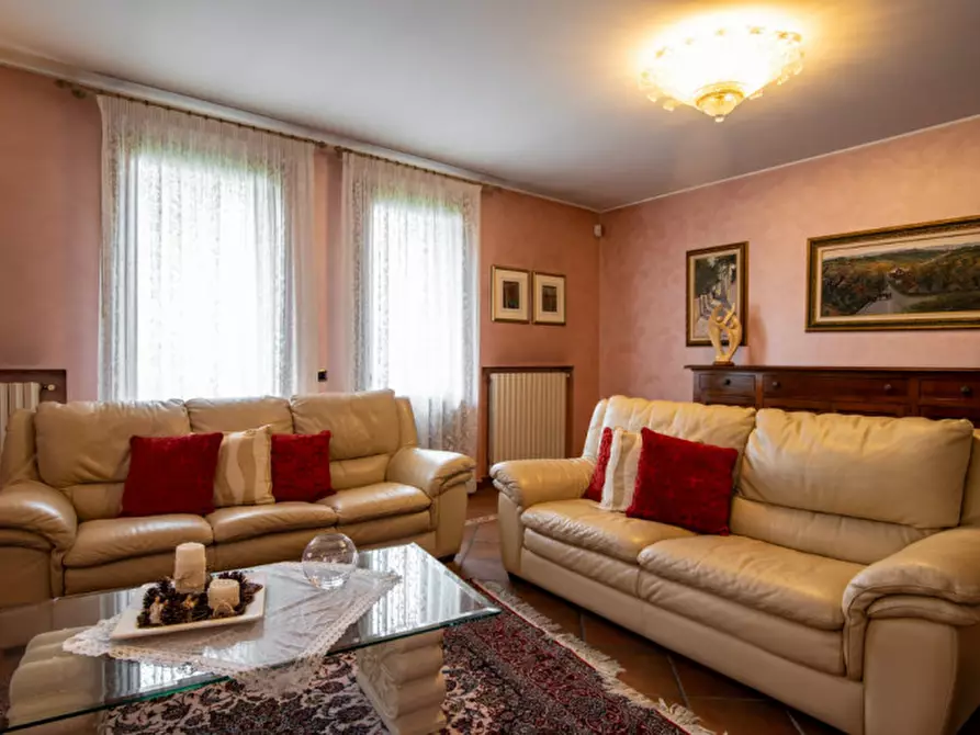 Immagine 9 di Casa indipendente in vendita  in via montecchia a Selvazzano Dentro