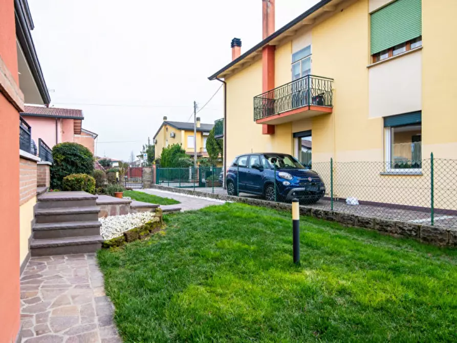 Immagine 32 di Casa indipendente in vendita  in Via Curiel a Selvazzano Dentro