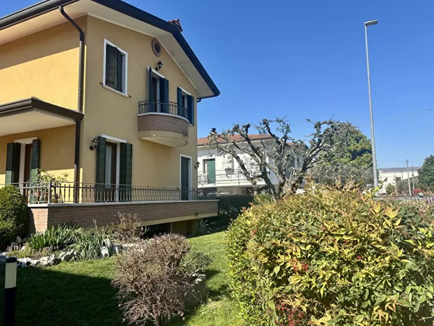 Immagine 35 di Casa indipendente in vendita  in via montecchia a Selvazzano Dentro