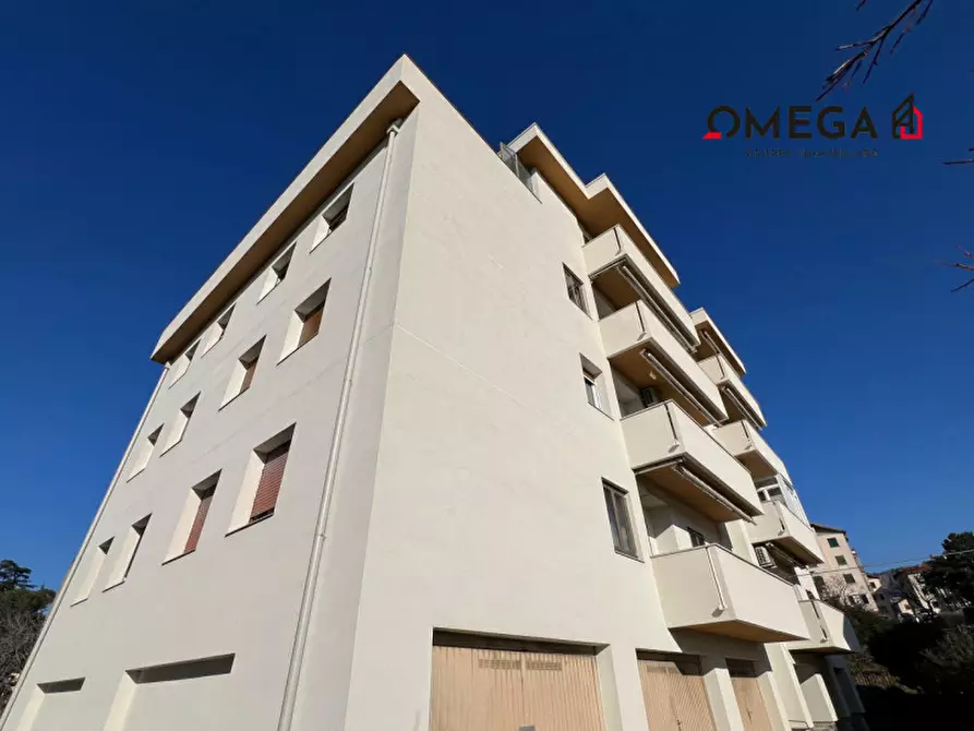 Immagine 1 di Appartamento in vendita  in Via Mario Maovaz 19 a Trieste