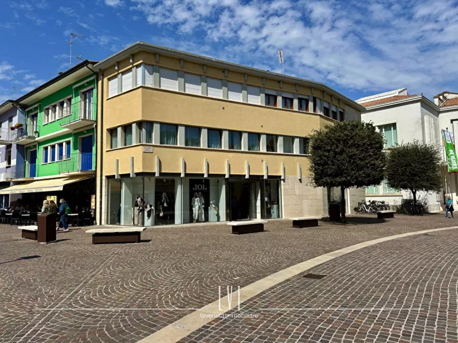 Immagine 1 di Appartamento in vendita  in calle delle scuole a Caorle