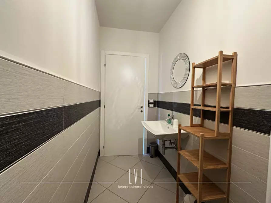 Immagine 13 di Appartamento in vendita  in calle delle scuole a Caorle