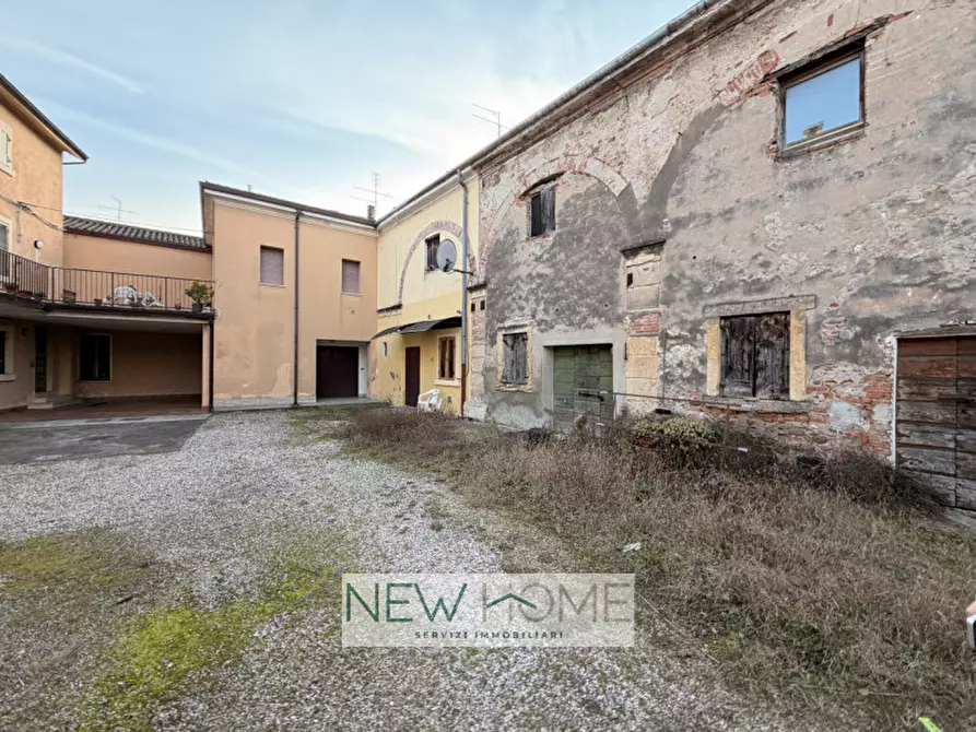 Immagine 7 di Appartamento in vendita  in via scuderlando 323 a Verona