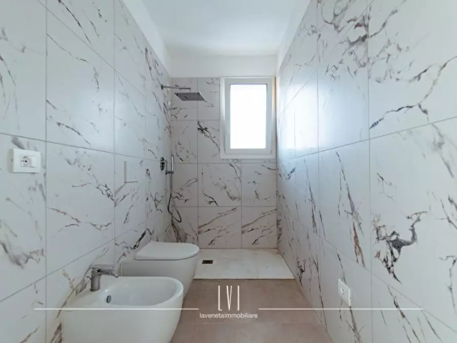 Immagine 8 di Appartamento in vendita  in Viale Guglielmo Marconi a Caorle