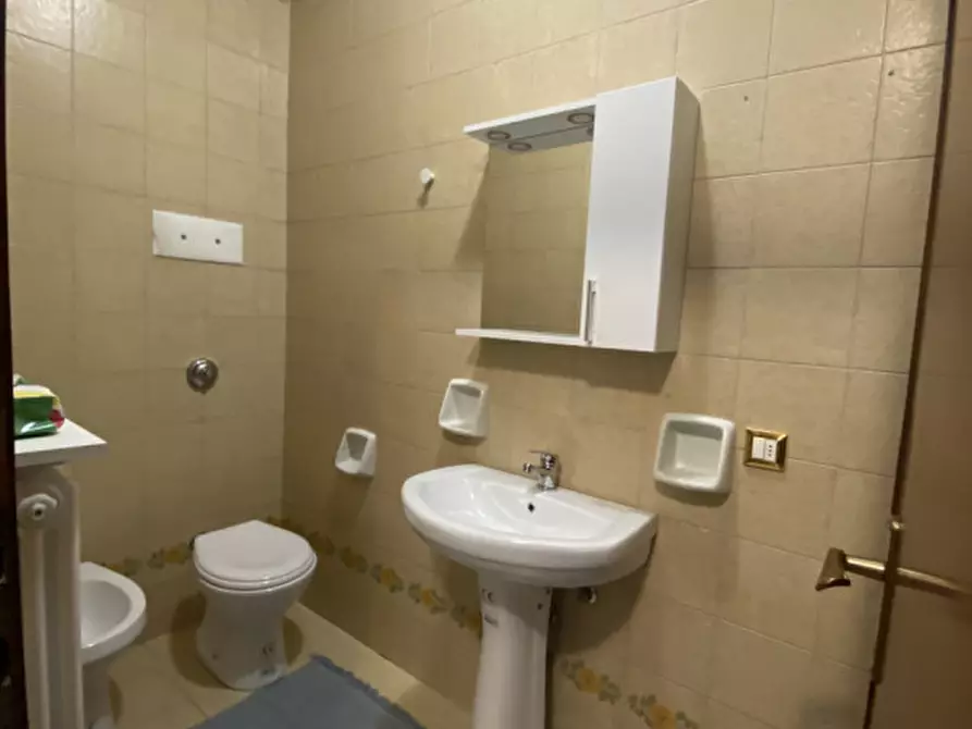 Immagine 7 di Appartamento in affitto  in Via del Santo a Padova