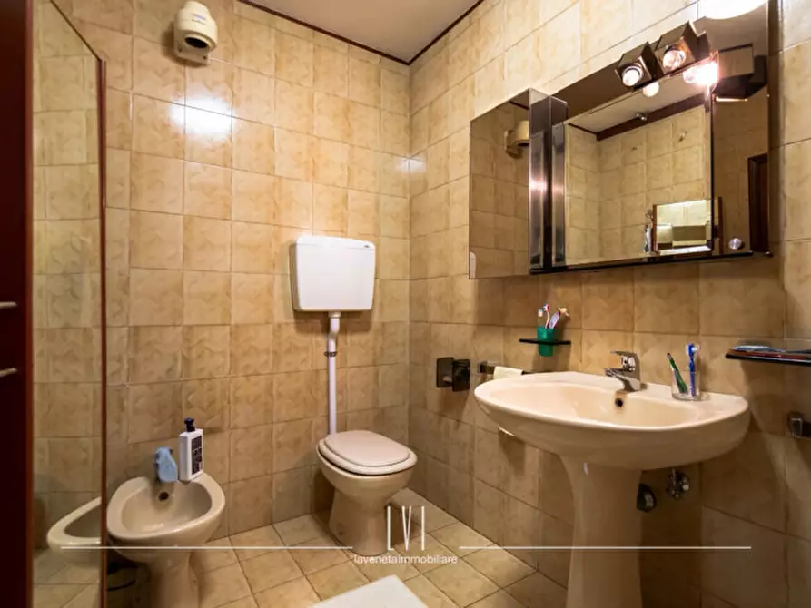 Immagine 22 di Appartamento in vendita  in VIA DEL PASSARIN a Caorle