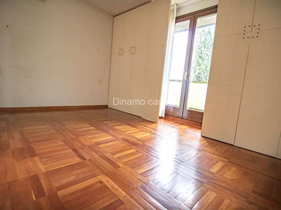 Immagine 13 di Villa in vendita  in Via Ugo Foscolo a Poggio A Caiano