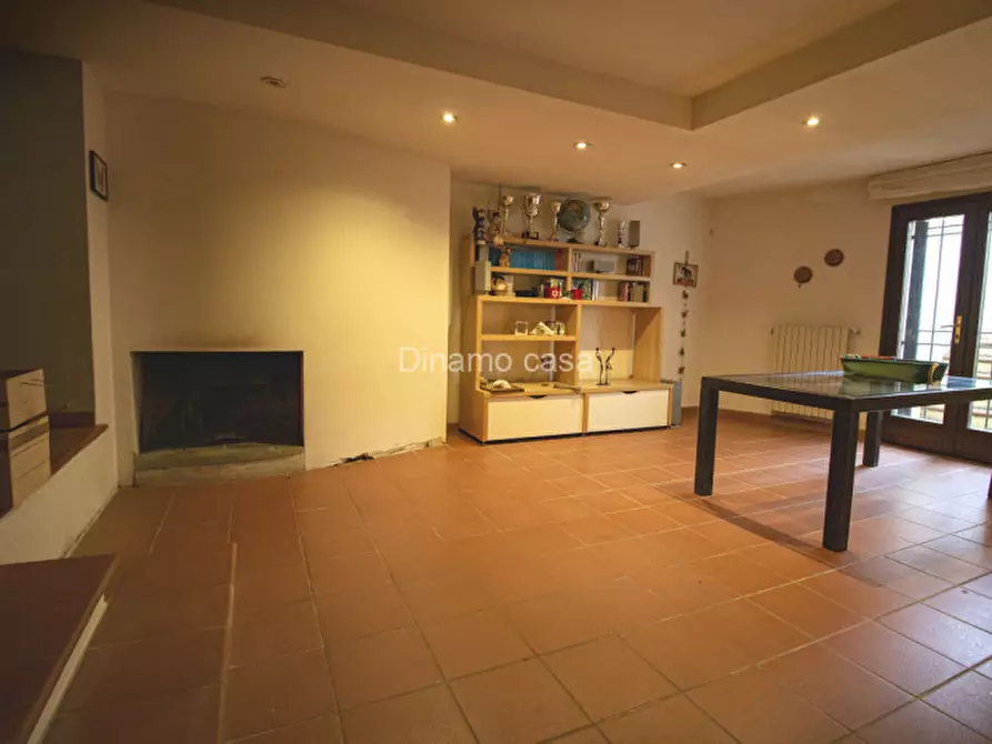 Immagine 20 di Villa in vendita  in Via Ugo Foscolo a Poggio A Caiano