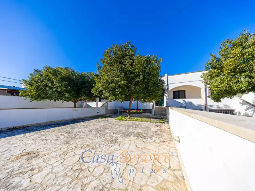 Immagine 1 di Casa indipendente in vendita  in Via Ischia a Taviano