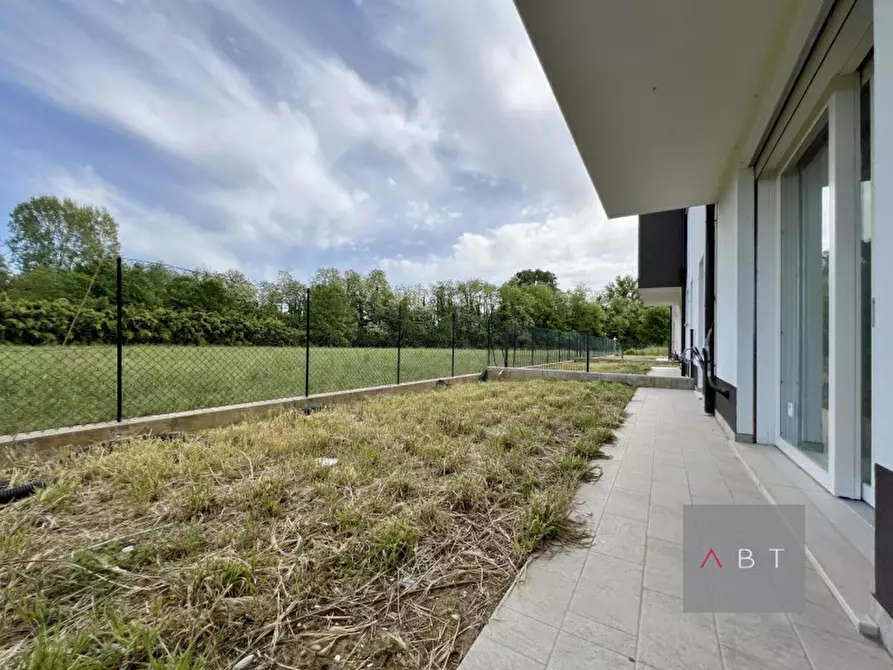 Immagine 1 di Casa bifamiliare in vendita  a Loreggia