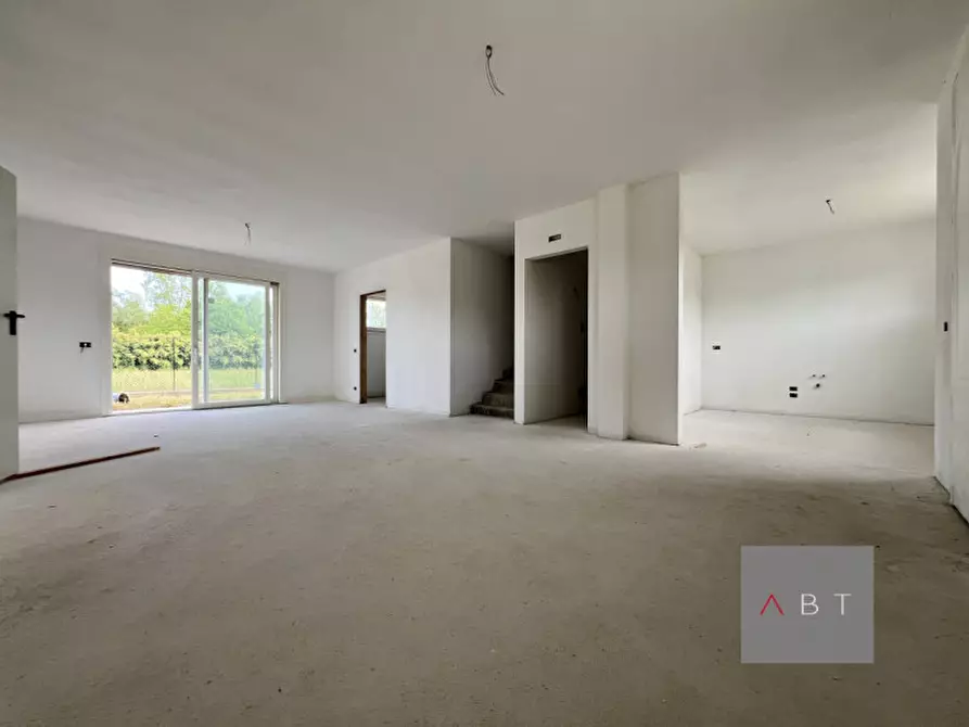 Immagine 2 di Casa bifamiliare in vendita  a Loreggia