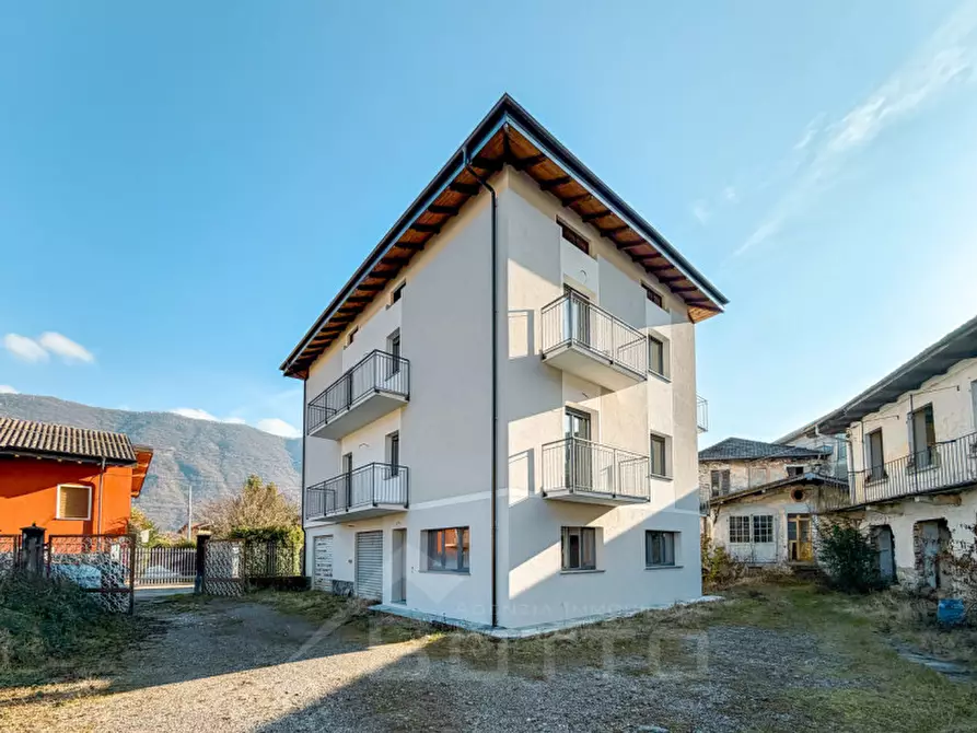 Immagine 1 di Appartamento in vendita  in via fucine 4 a Omegna