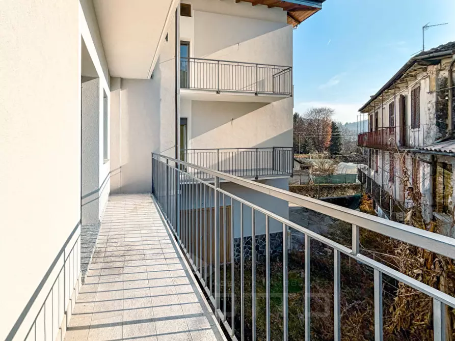 Immagine 3 di Appartamento in vendita  in via fucine 4 a Omegna