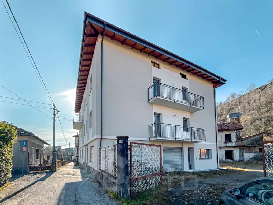 Immagine 26 di Appartamento in vendita  in via fucine 4 a Omegna