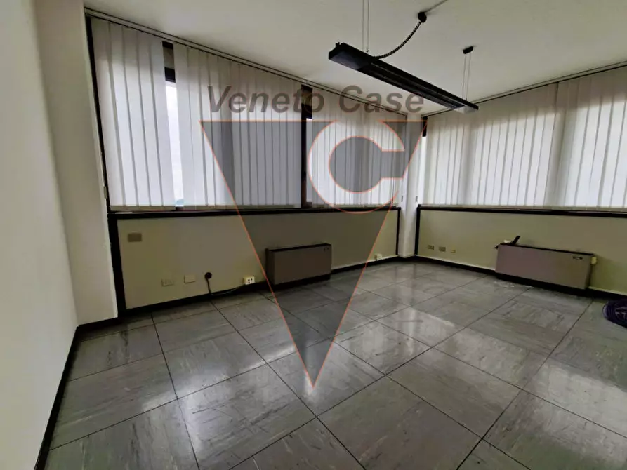 Immagine 2 di Ufficio in vendita  in Via lisbona 10 a Padova